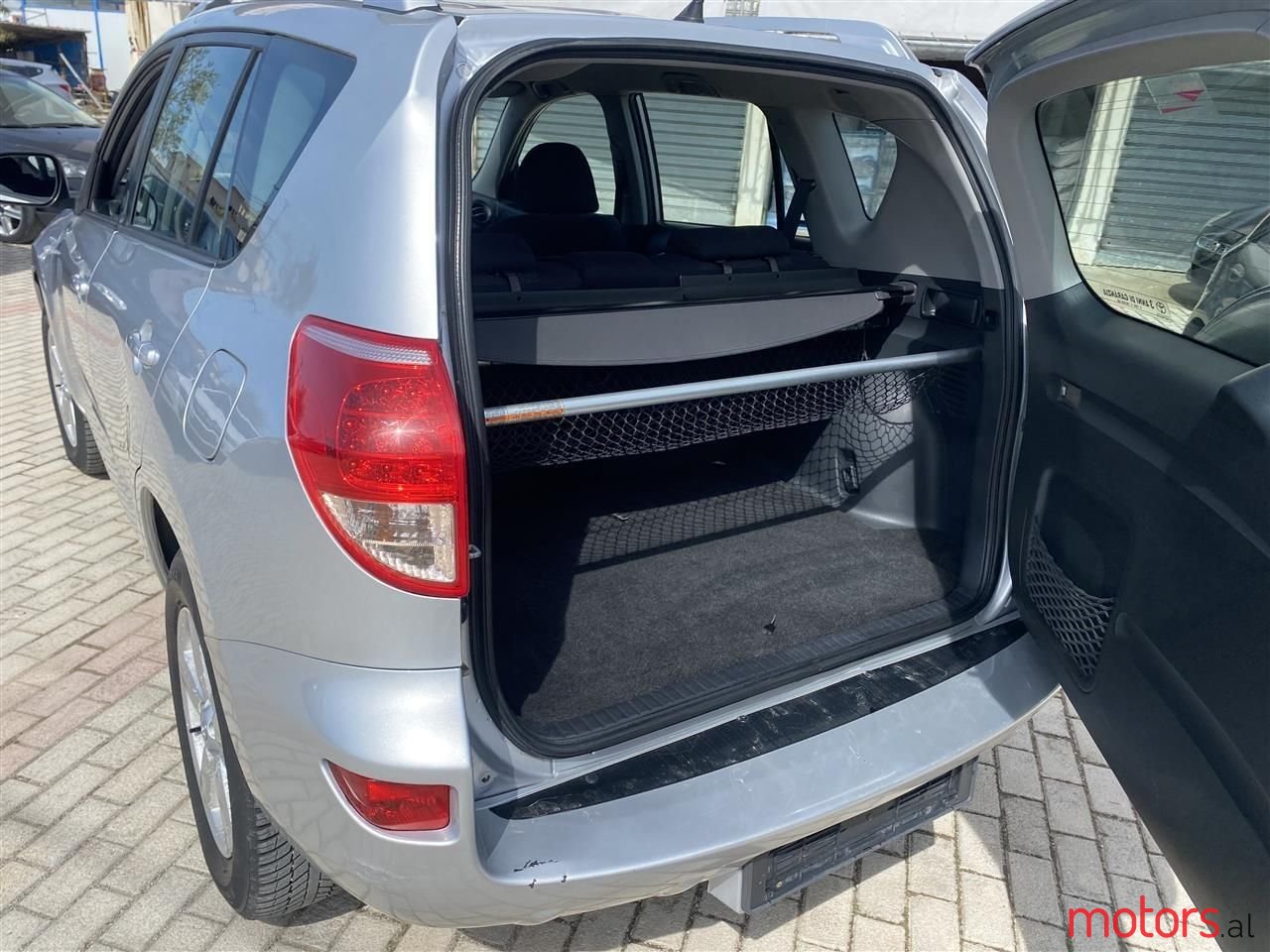 2007' Toyota RAV4 photo #2