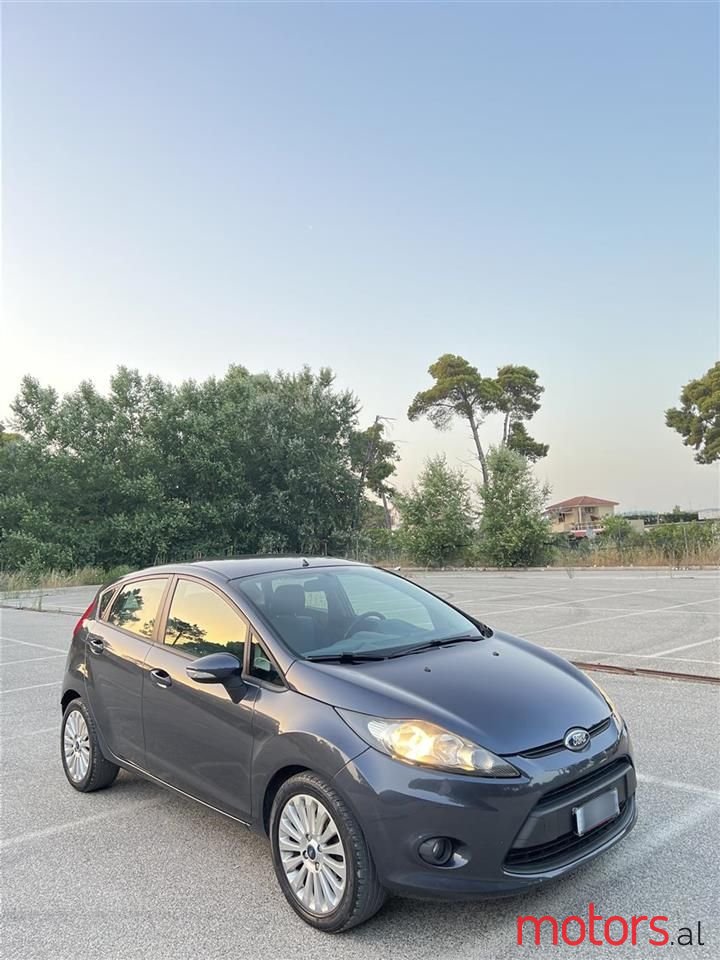 2010' Ford Fiesta photo #5