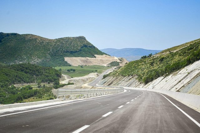 Ortakët e dy kompanive dërgohen në gjyq për tenderin e tunelit Kardhiq-Delvinë