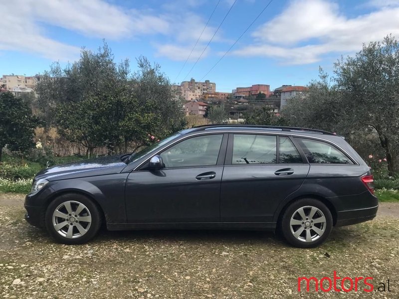 2008' Mercedes-Benz C 220 photo #3