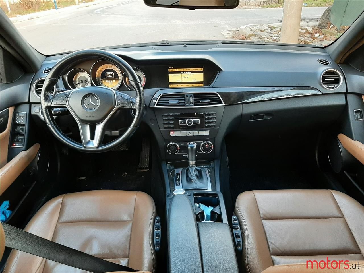 2012' Mercedes-Benz C 220 photo #6