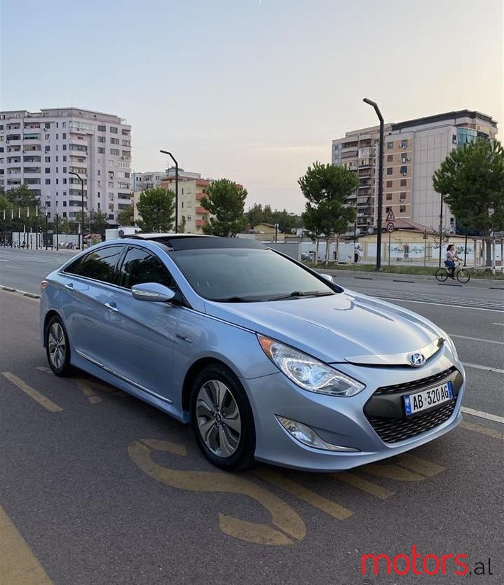 2015' Hyundai Sonata photo #1