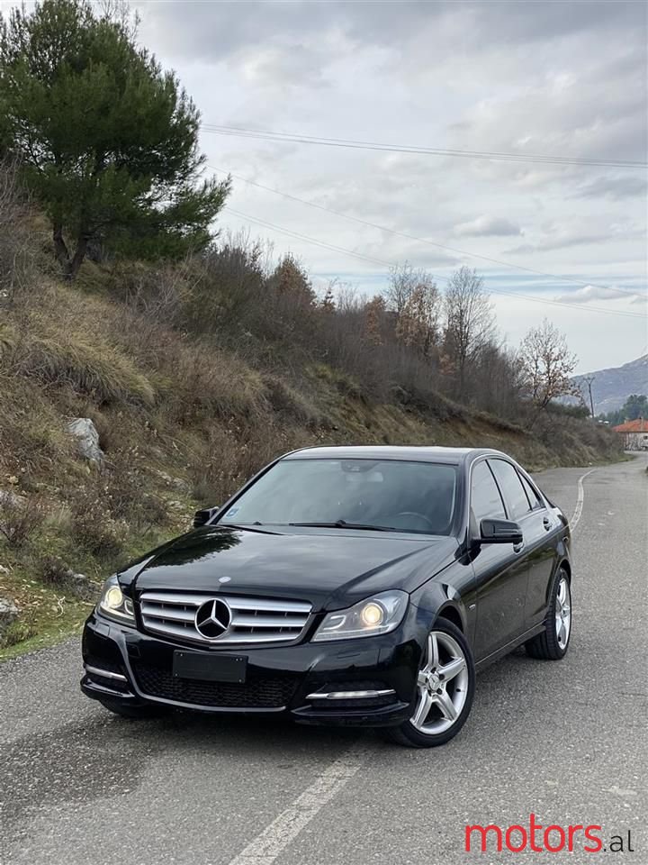 2012' Mercedes-Benz C 200 photo #4