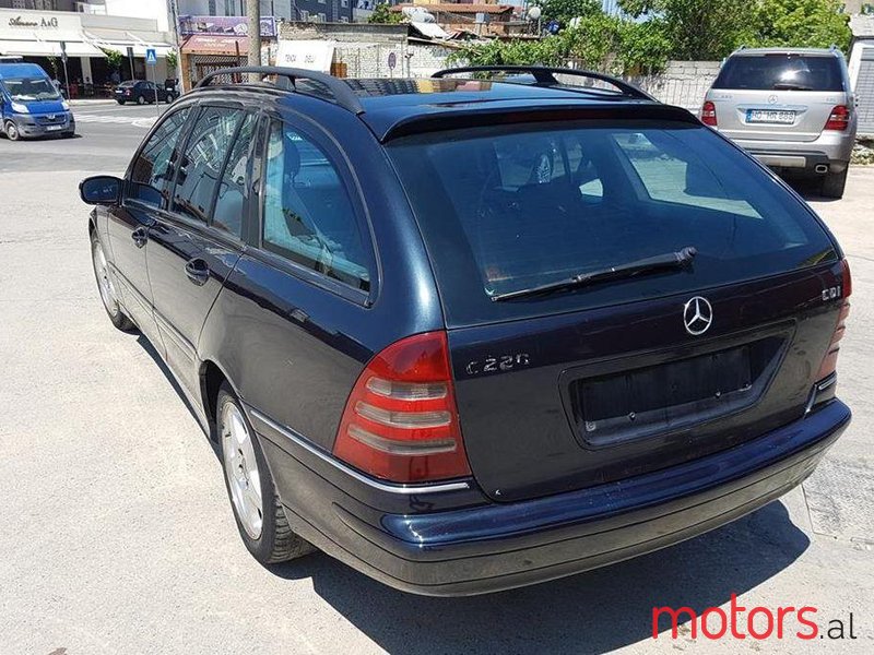 2003' Mercedes-Benz C 220 photo #2