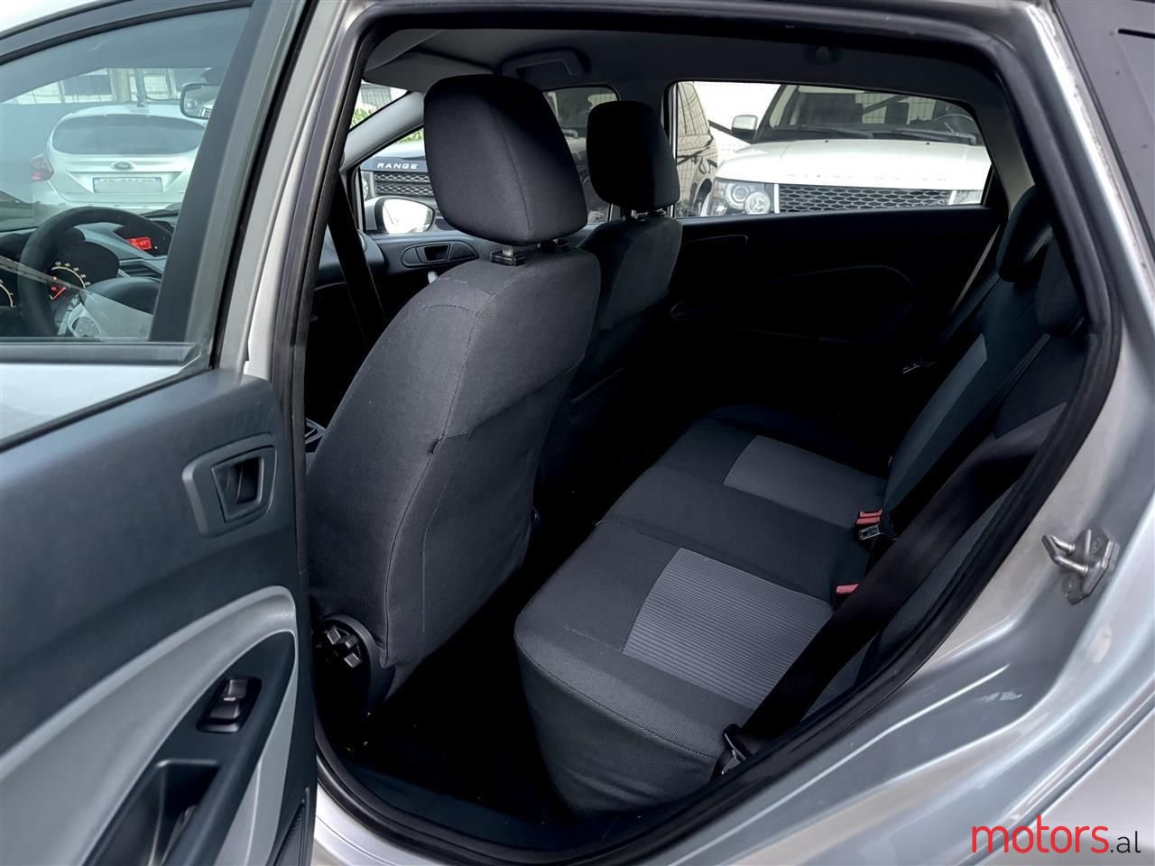 2011' Ford Fiesta photo #4