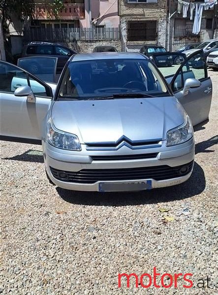 2008' Citroen C4 photo #2
