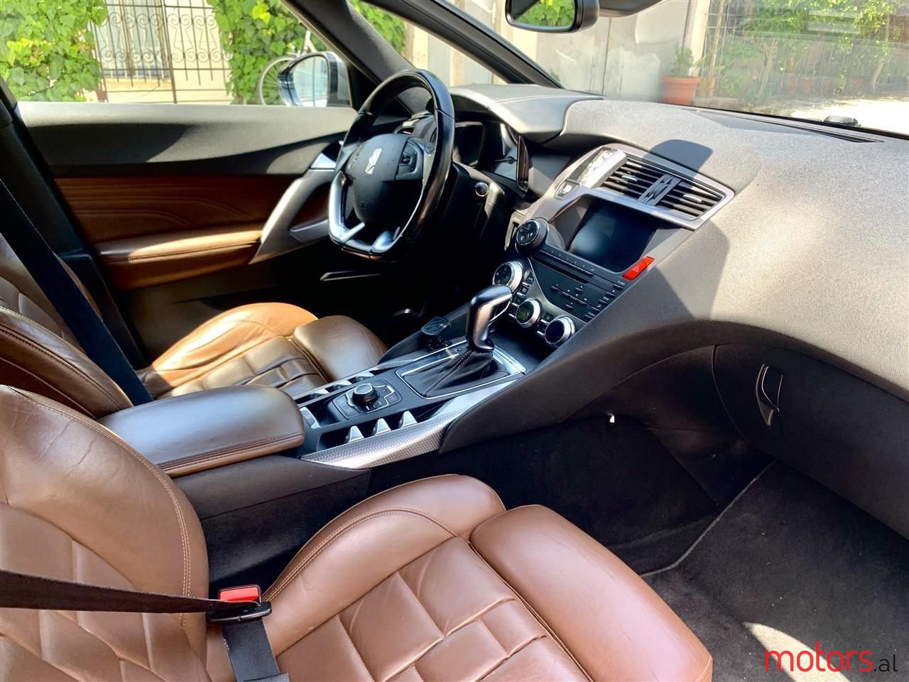 2012' Citroen DS5 photo #4