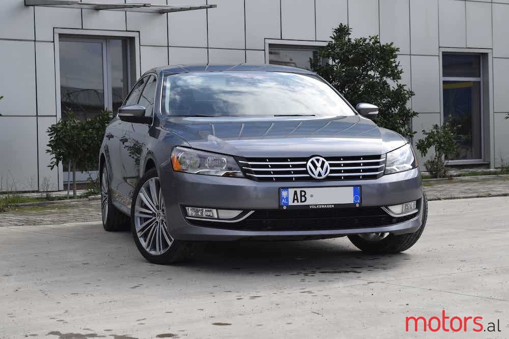 2015' Volkswagen Passat photo #4