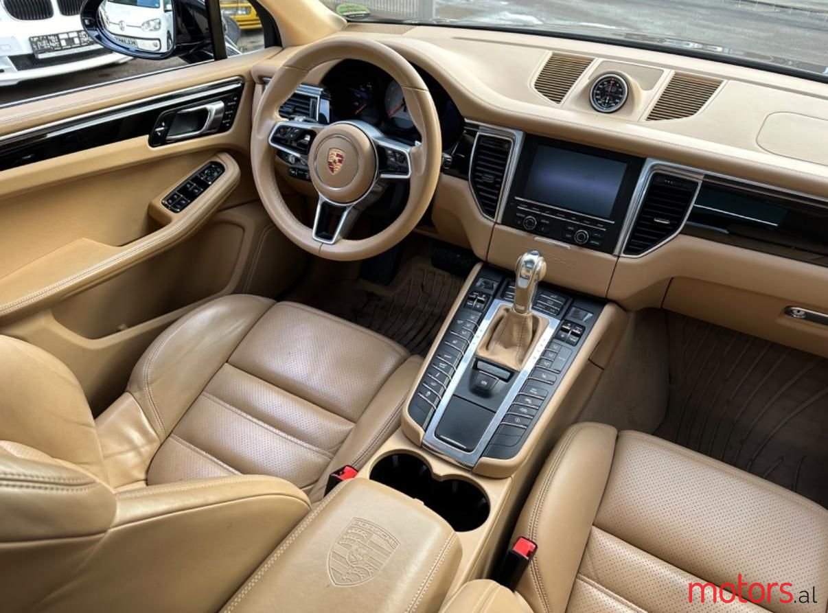 2015' Porsche Macan photo #5