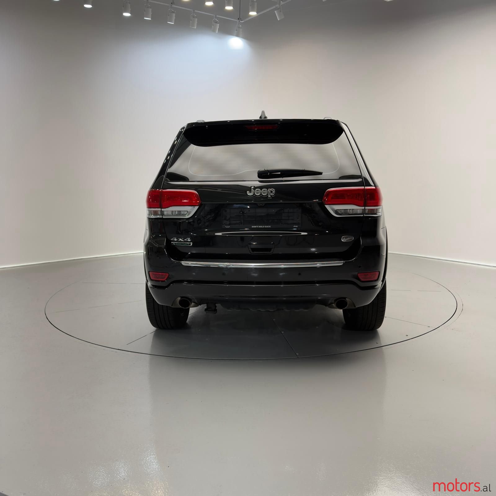 2015' Jeep Grand Cherokee photo #5