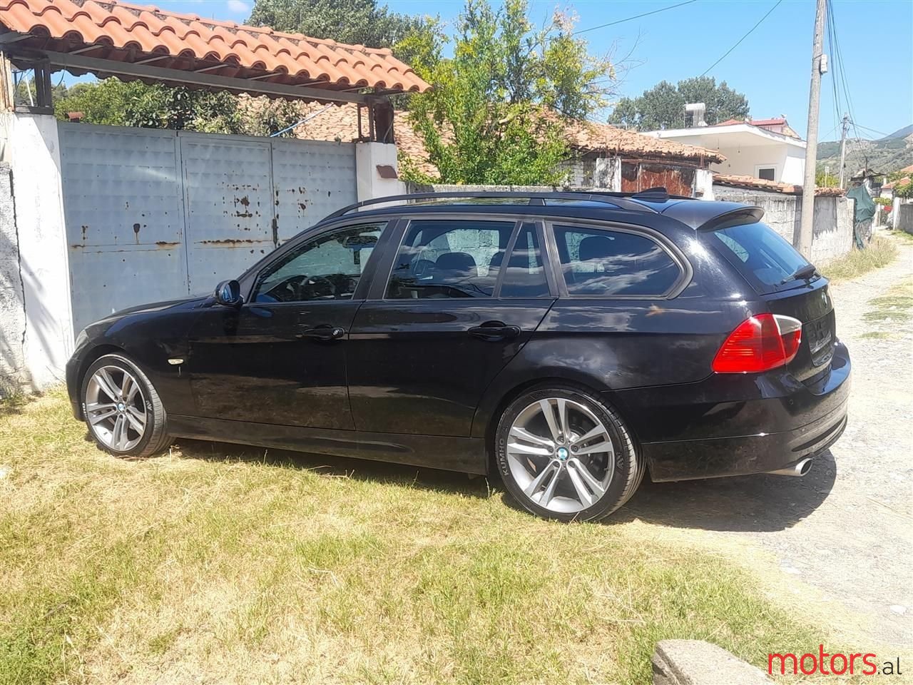 2009' BMW 320 photo #3