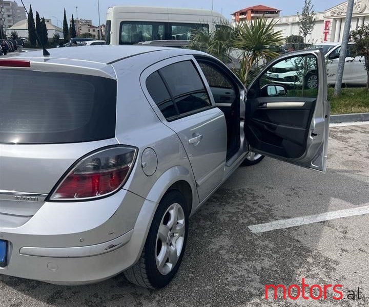 2009' Opel Astra photo #3