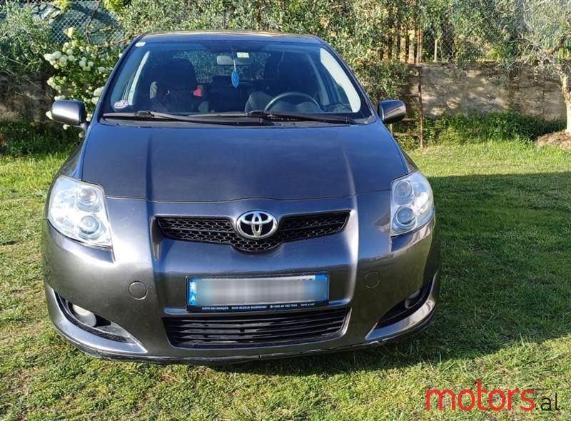 2008' Toyota Auris photo #2