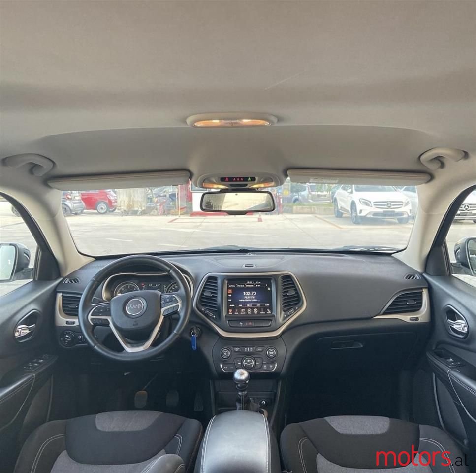 2012' Jeep Cherokee photo #6