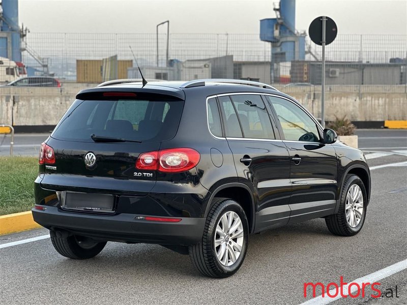 2008' Volkswagen Tiguan photo #5