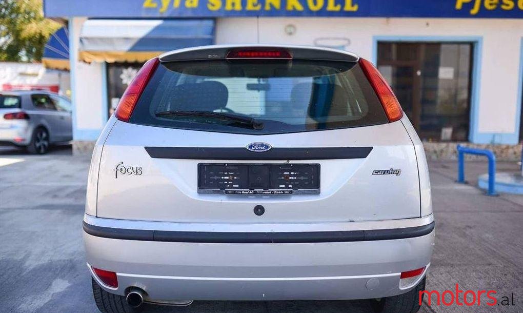 2004' Ford Focus photo #2