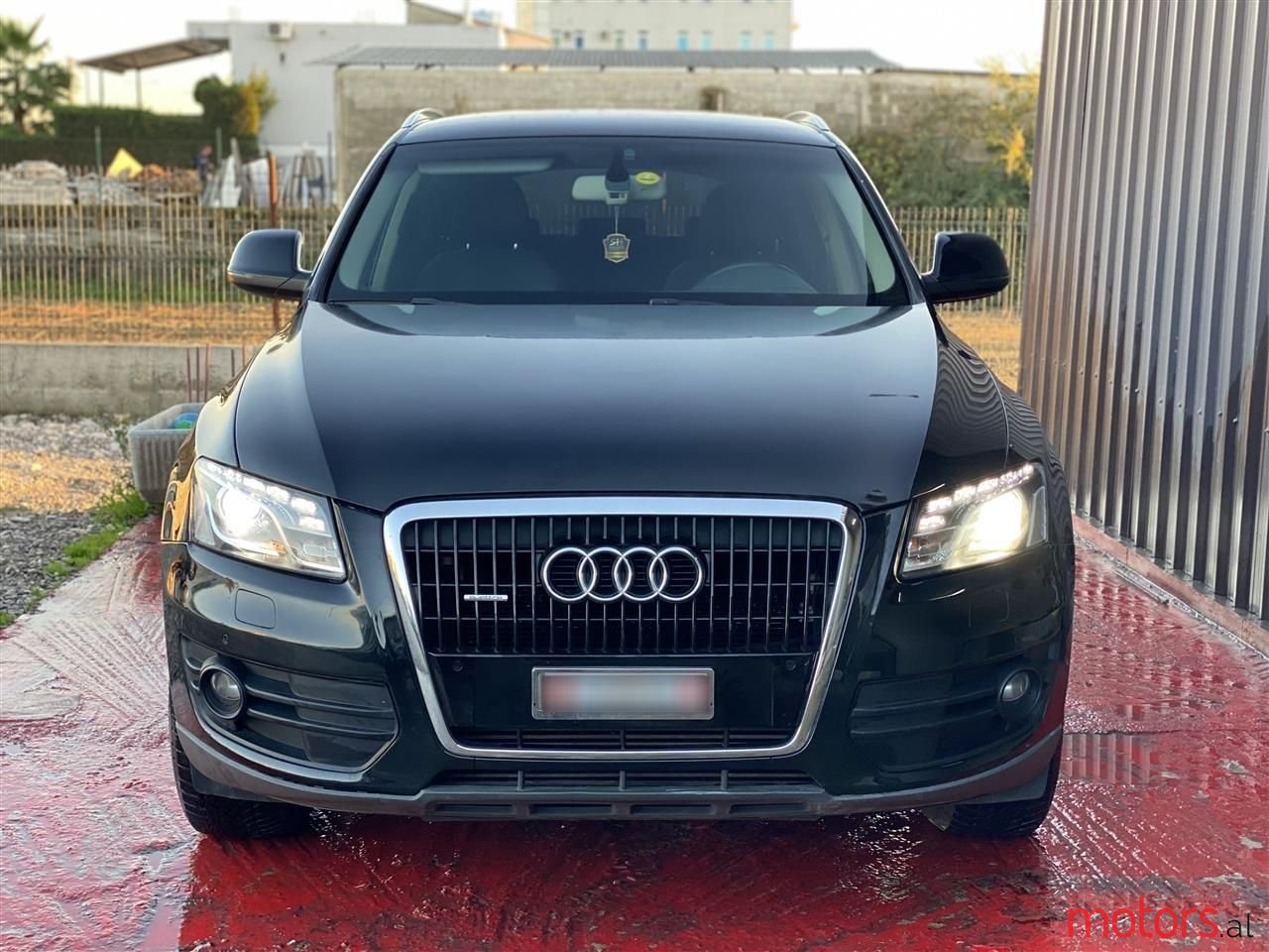 2010' Audi Q5 photo #3