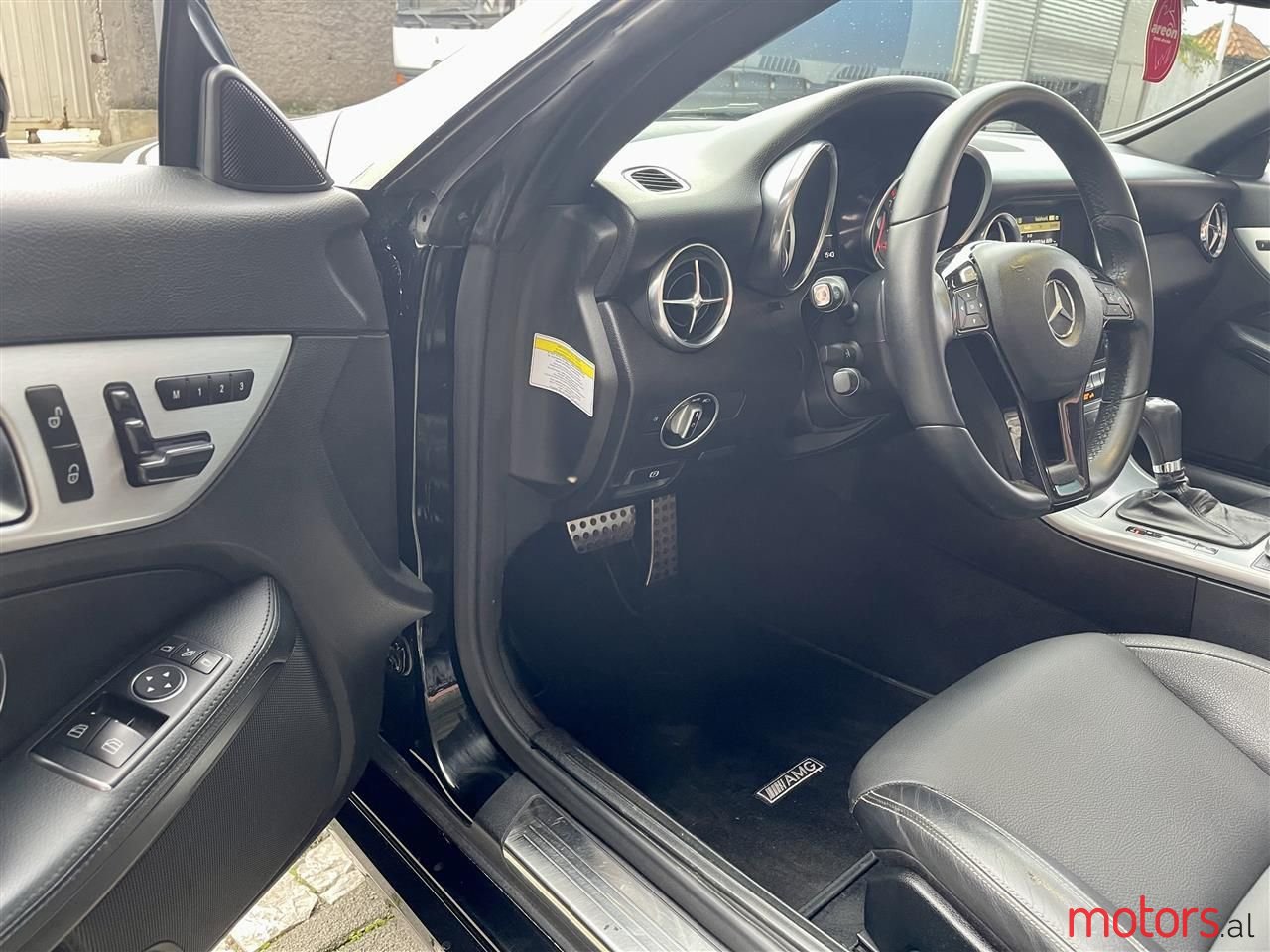 2015' Mercedes-Benz SLK 250 photo #5