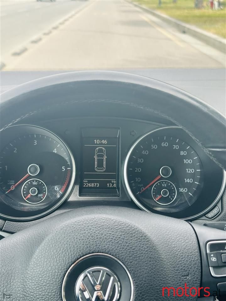 2013' Volkswagen Golf photo #5