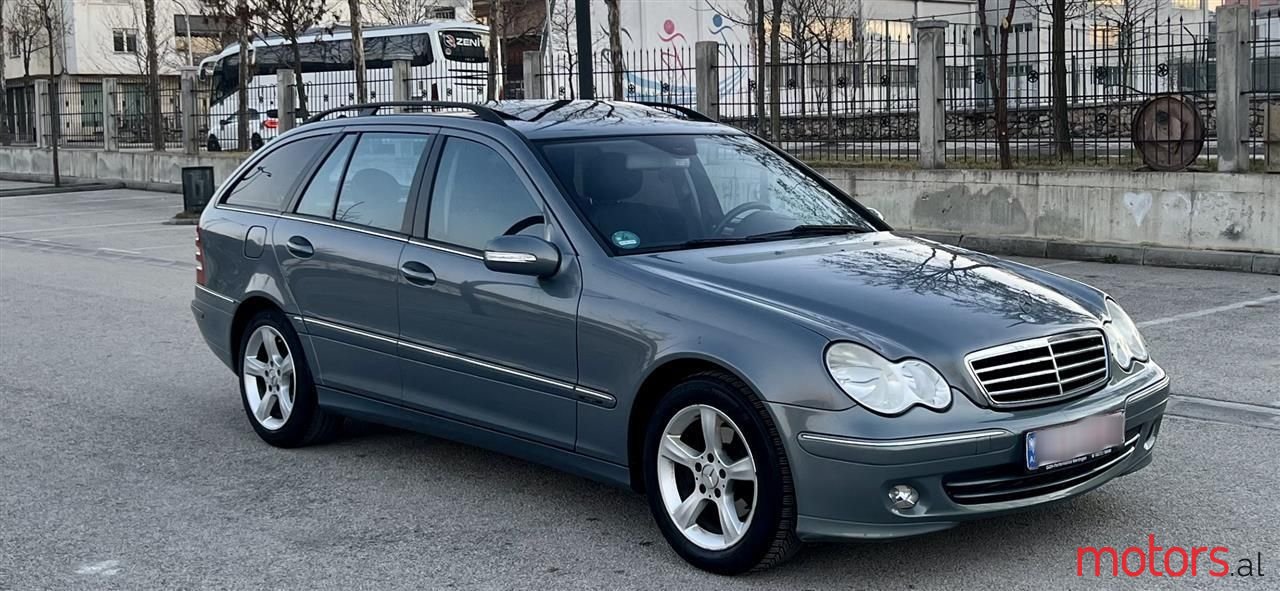 2005' Mercedes-Benz C 220 photo #1