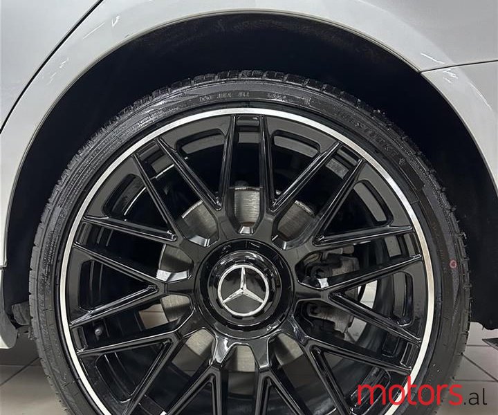 2015' Mercedes-Benz C 300 photo #3