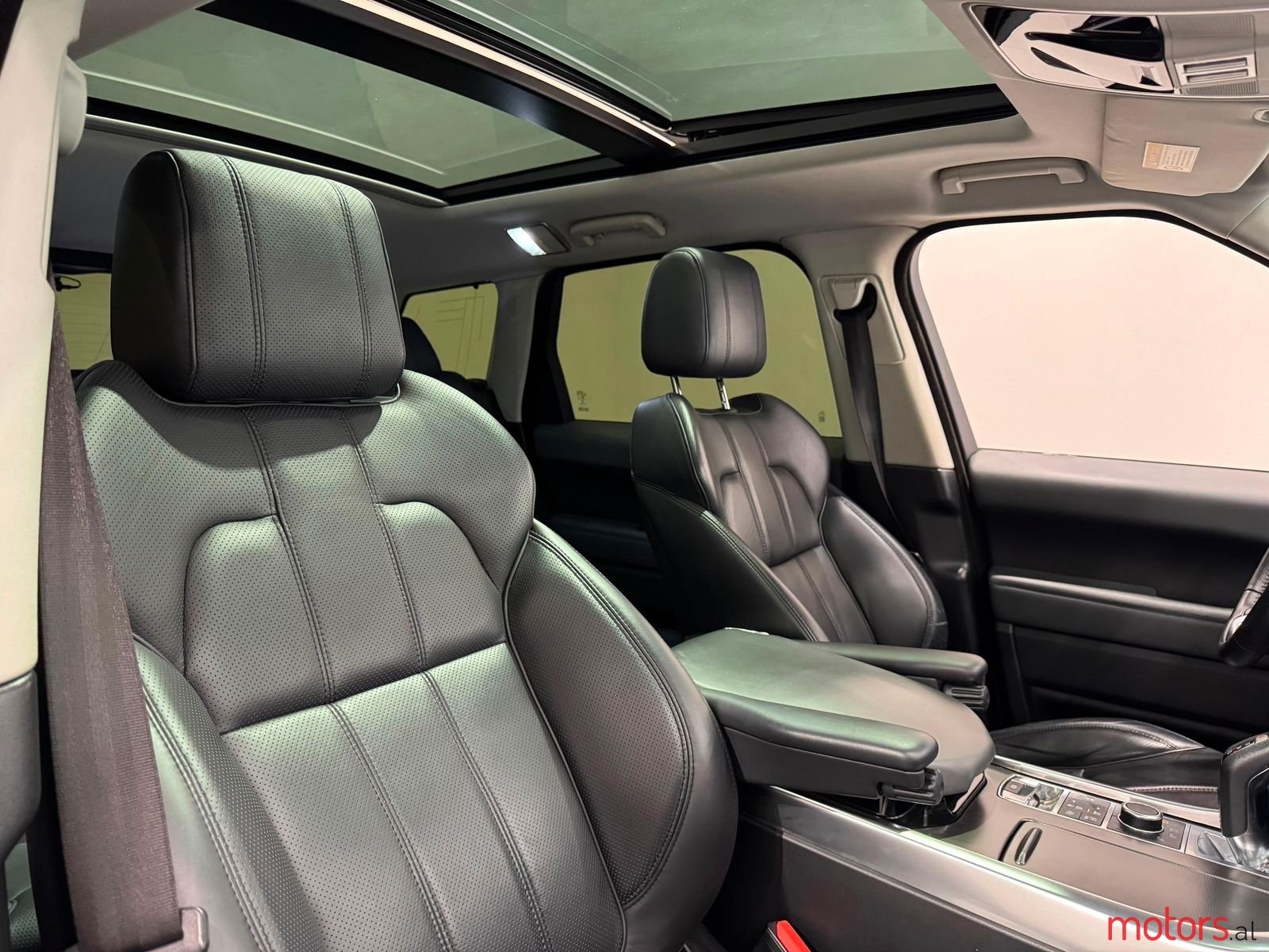 2014' Land Rover Range Rover Sport photo #5