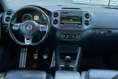 2012' Volkswagen Tiguan R-Line