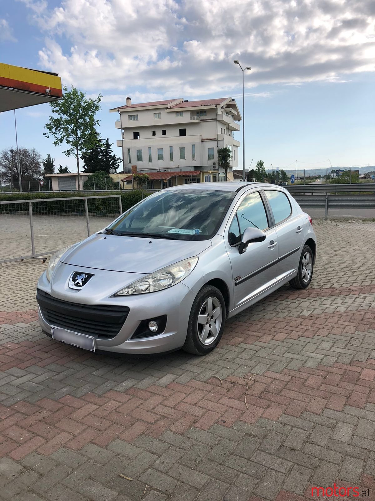 2009' Peugeot 207 photo #5