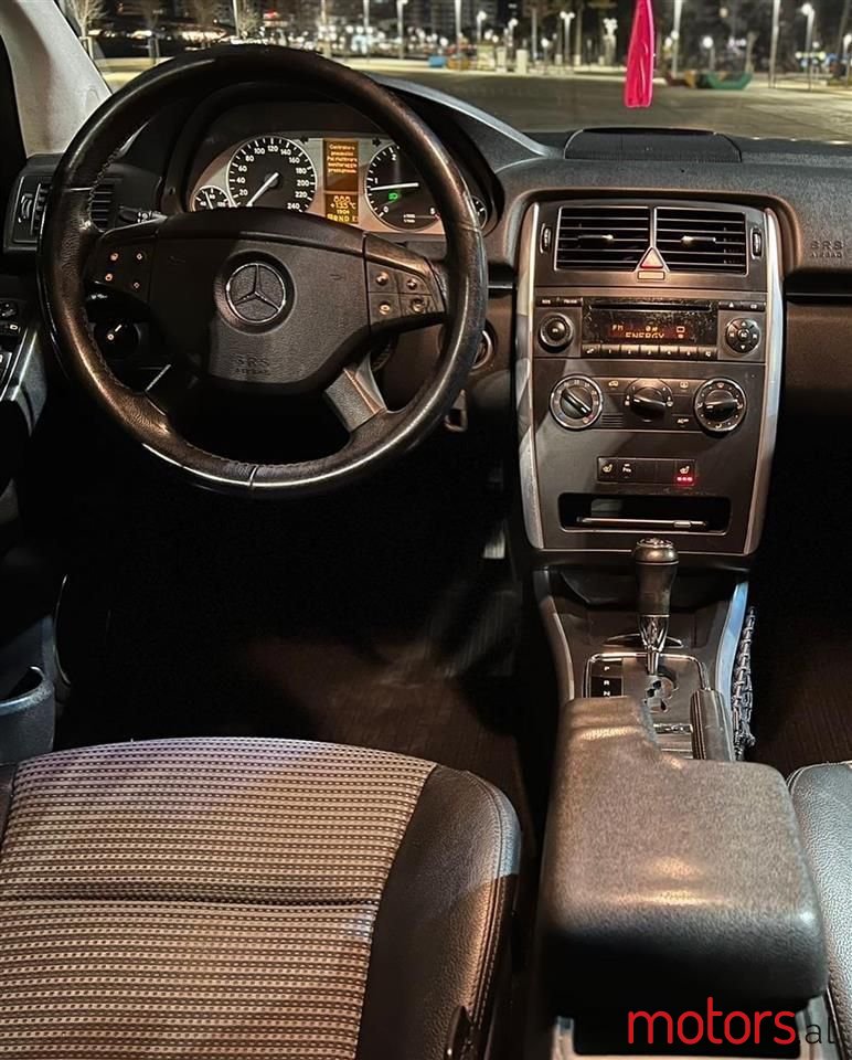 2006' Mercedes-Benz B 200 photo #2