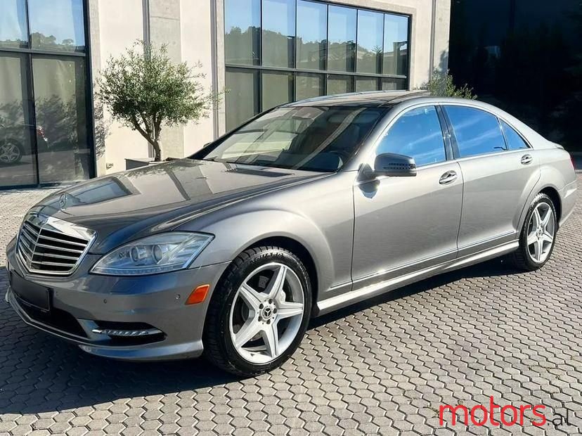 2012' Mercedes-Benz S 550 photo #1