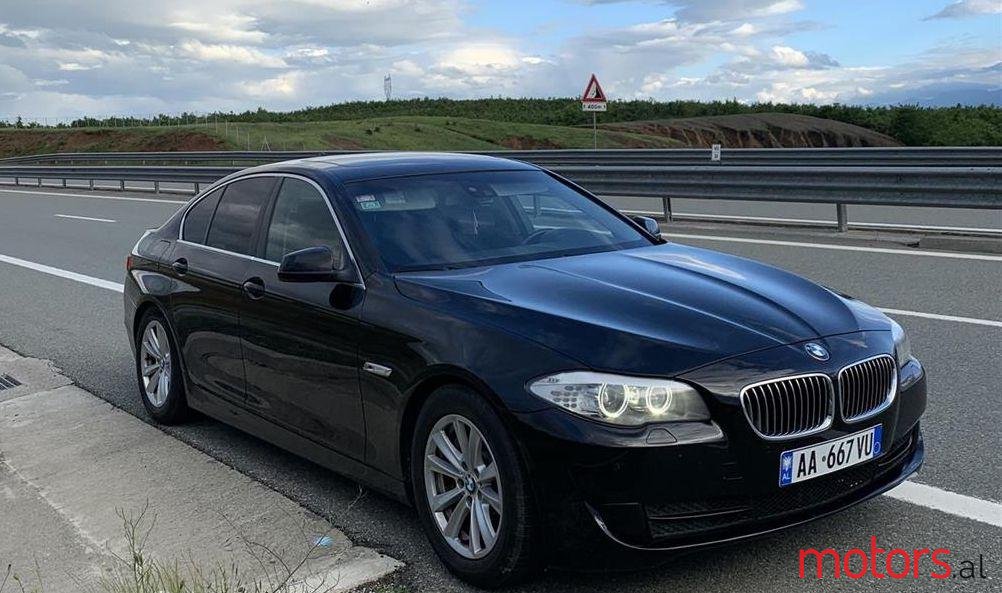 2010' BMW 530 photo #1