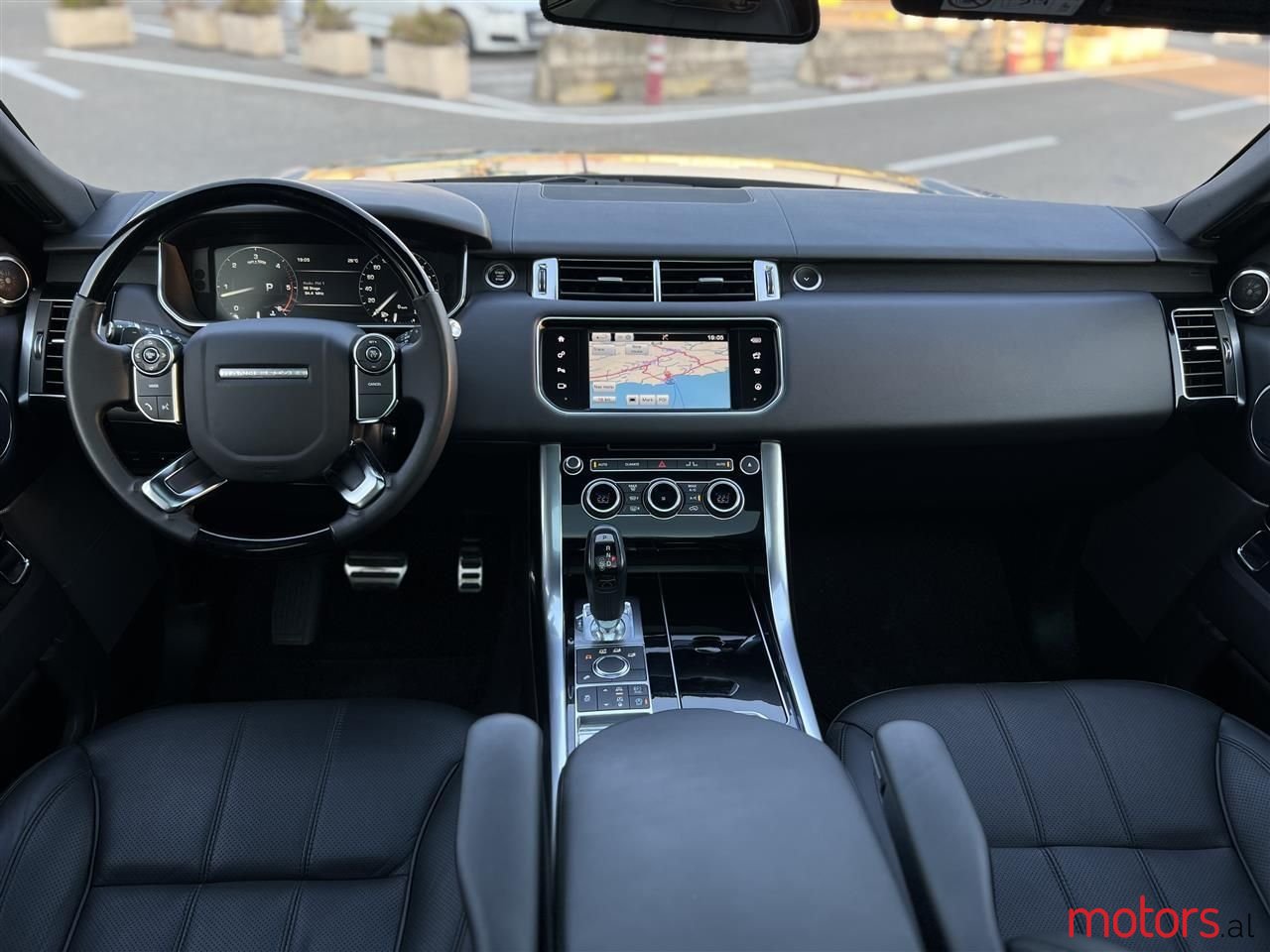 2016' Land Rover Range Rover Sport photo #6