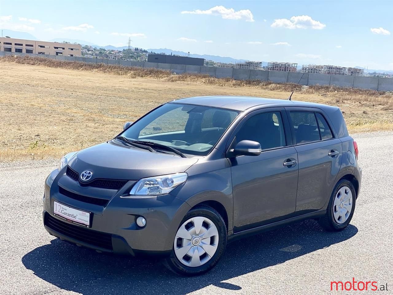 2011' Toyota Urban Cruiser photo #1