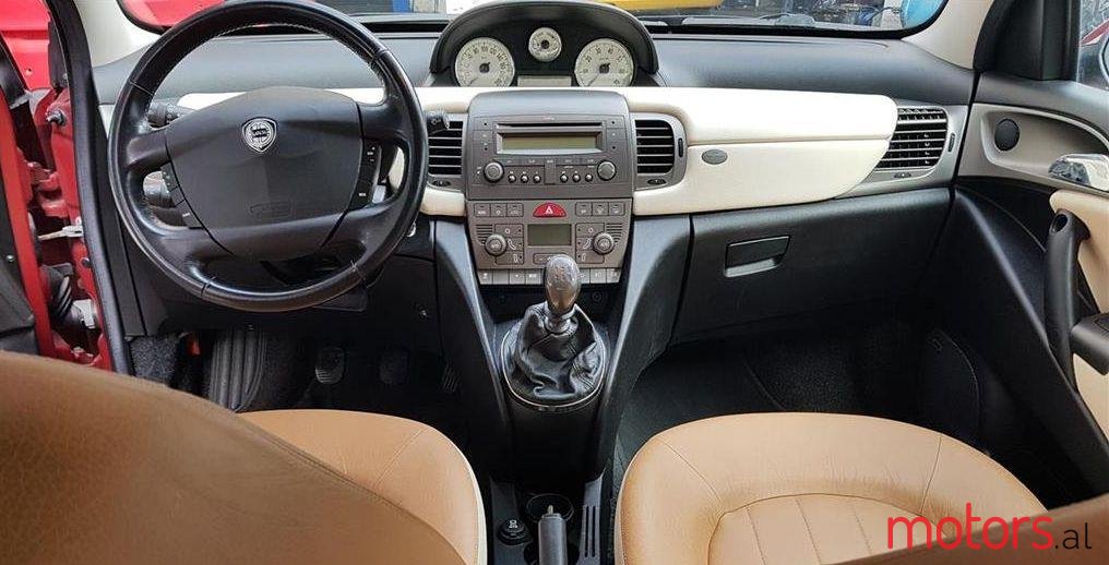 2004' Lancia Ypsilon photo #2
