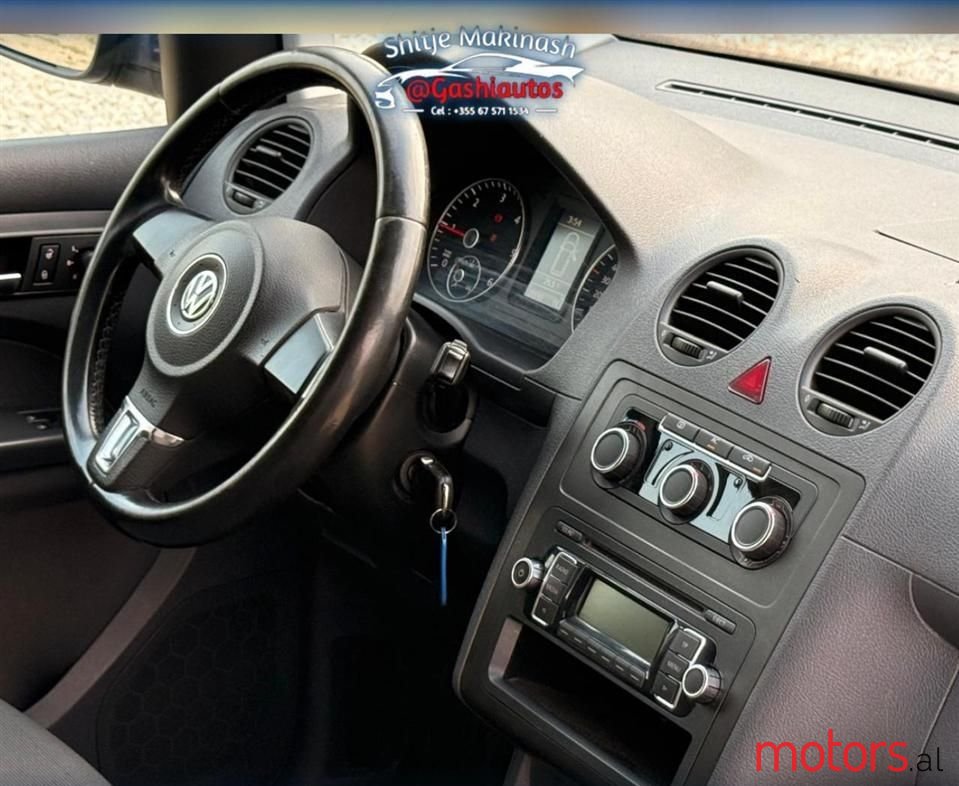 2012' Volkswagen Caddy photo #4
