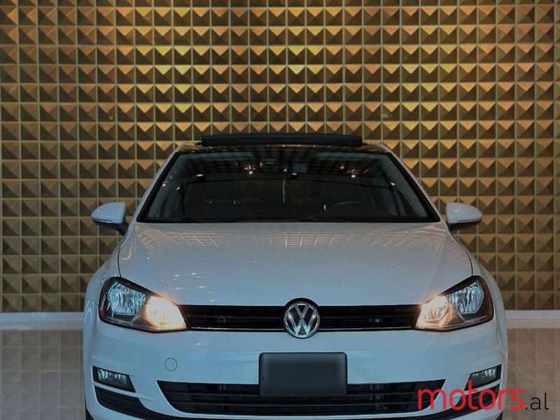 2016' Volkswagen Golf photo #1