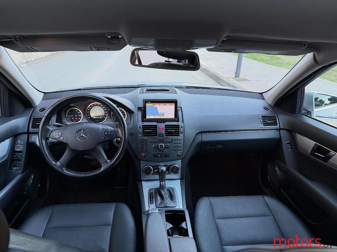 2010' Mercedes-Benz C 300 photo #4
