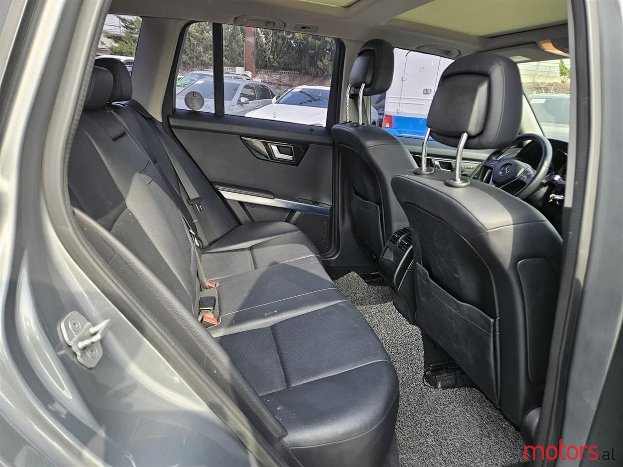 2013' Mercedes-Benz CLK 220 photo #5