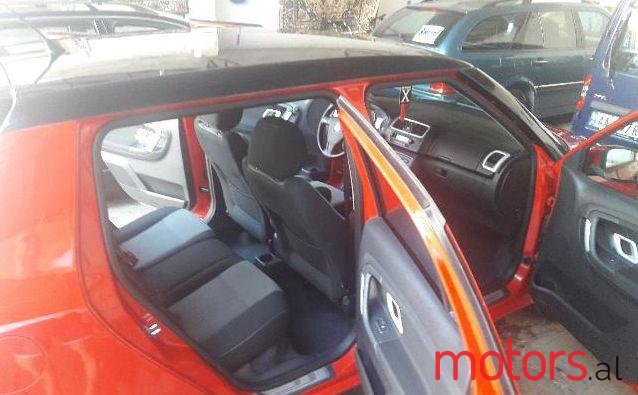 2008' Skoda Fabia photo #1