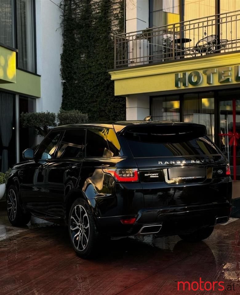 2019' Land Rover Range Rover Sport photo #2