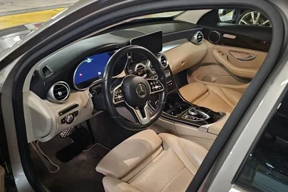 2019' Mercedes-Benz C 200