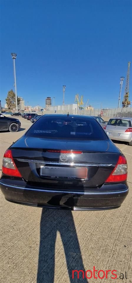 2006' Mercedes-Benz E 280 photo #2