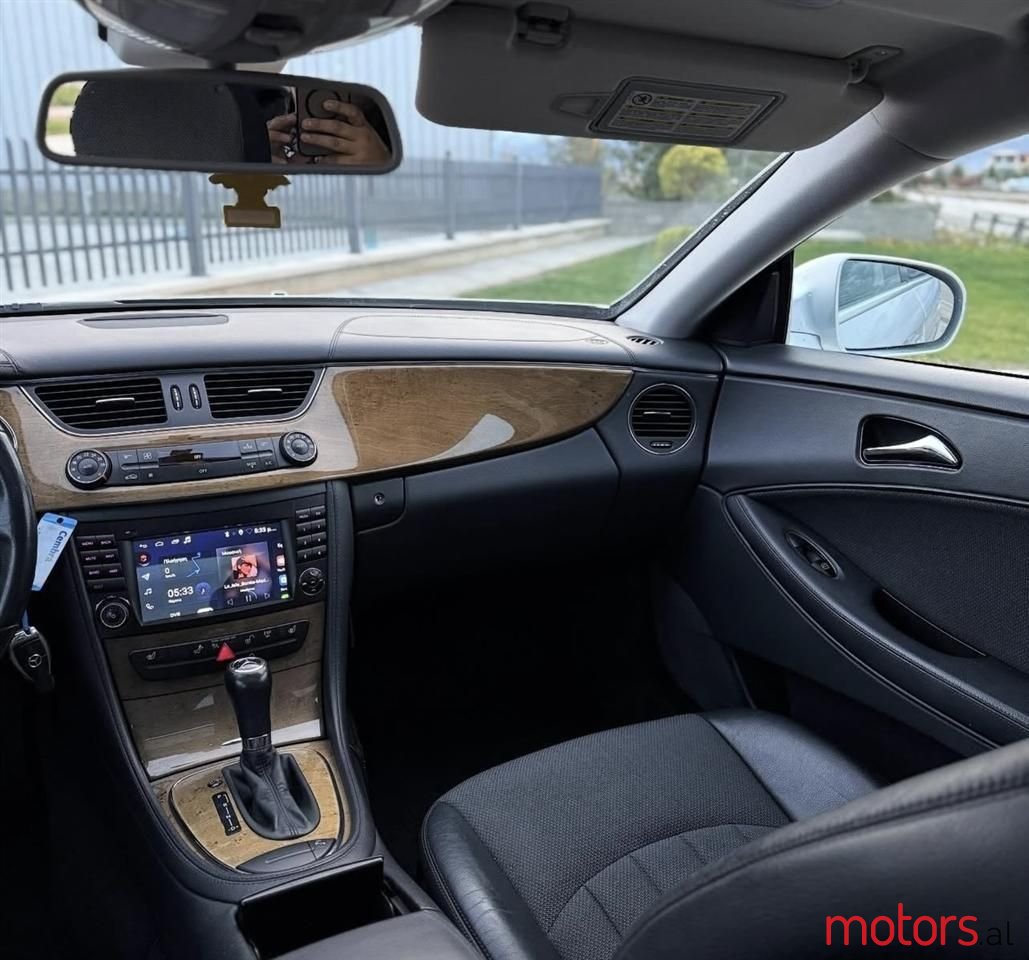 2009' Mercedes-Benz CLS 280 photo #5