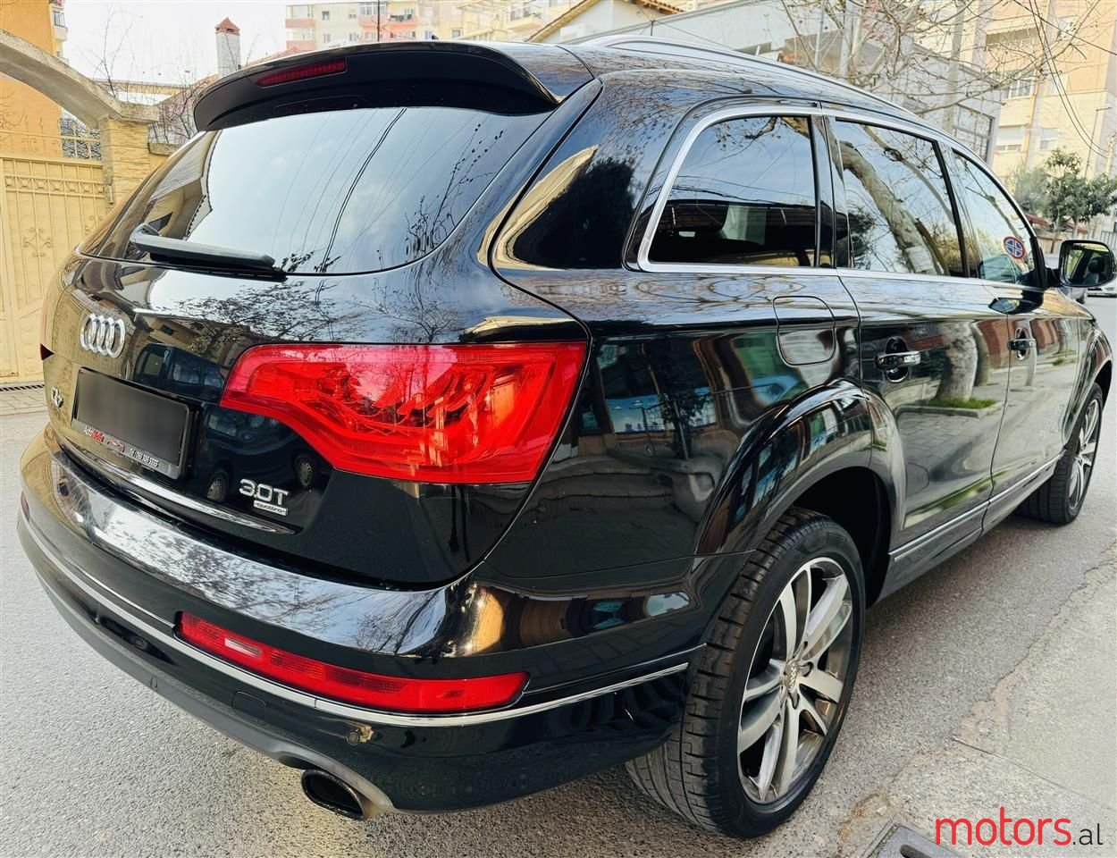 2014' Audi Q7 photo #2