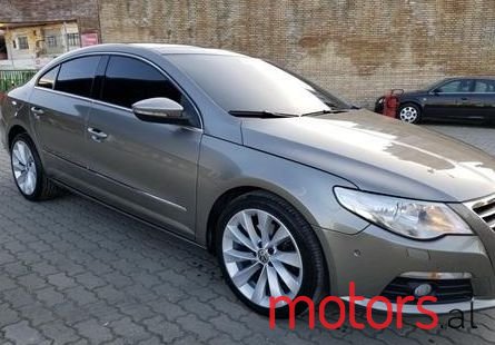 2011' Volkswagen CC photo #1