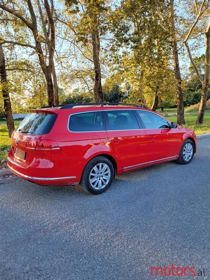 2013' Volkswagen Passat photo #3