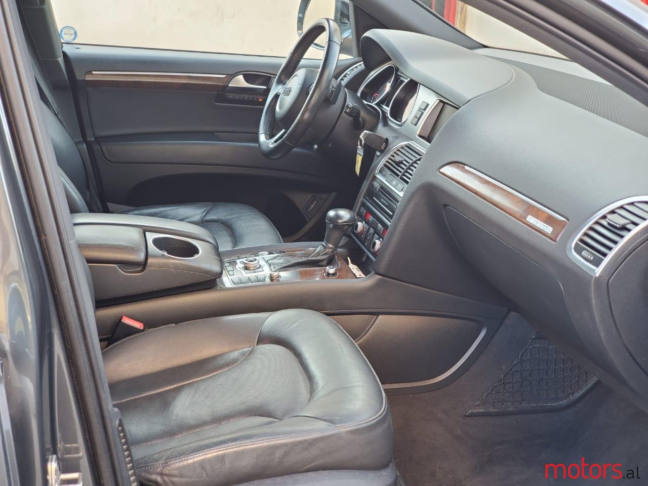 2012' Audi Q7 photo #4