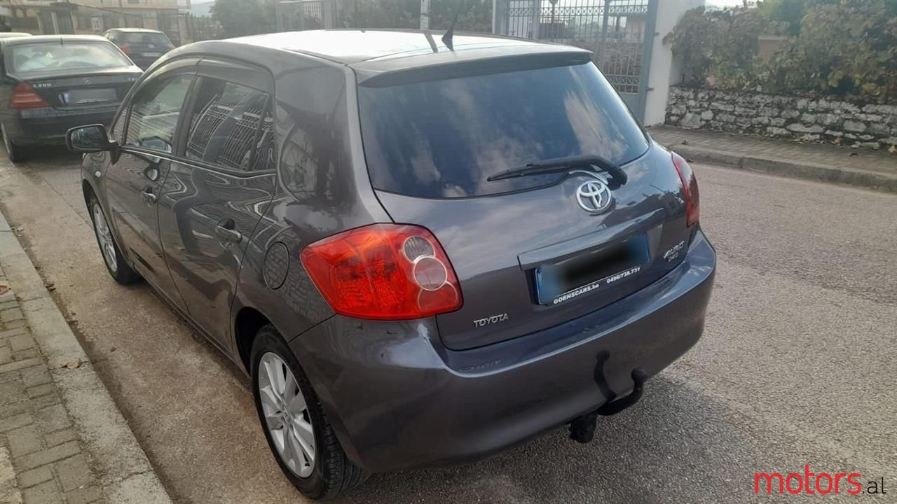 2007' Toyota Auris photo #6