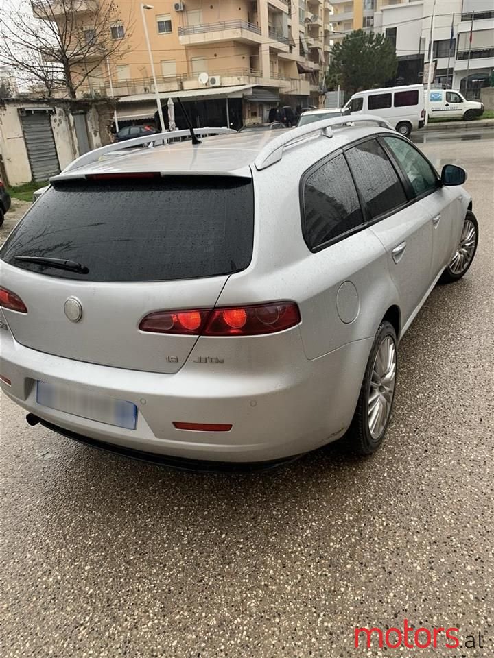 2008' Alfa Romeo Alfa 159 photo #2