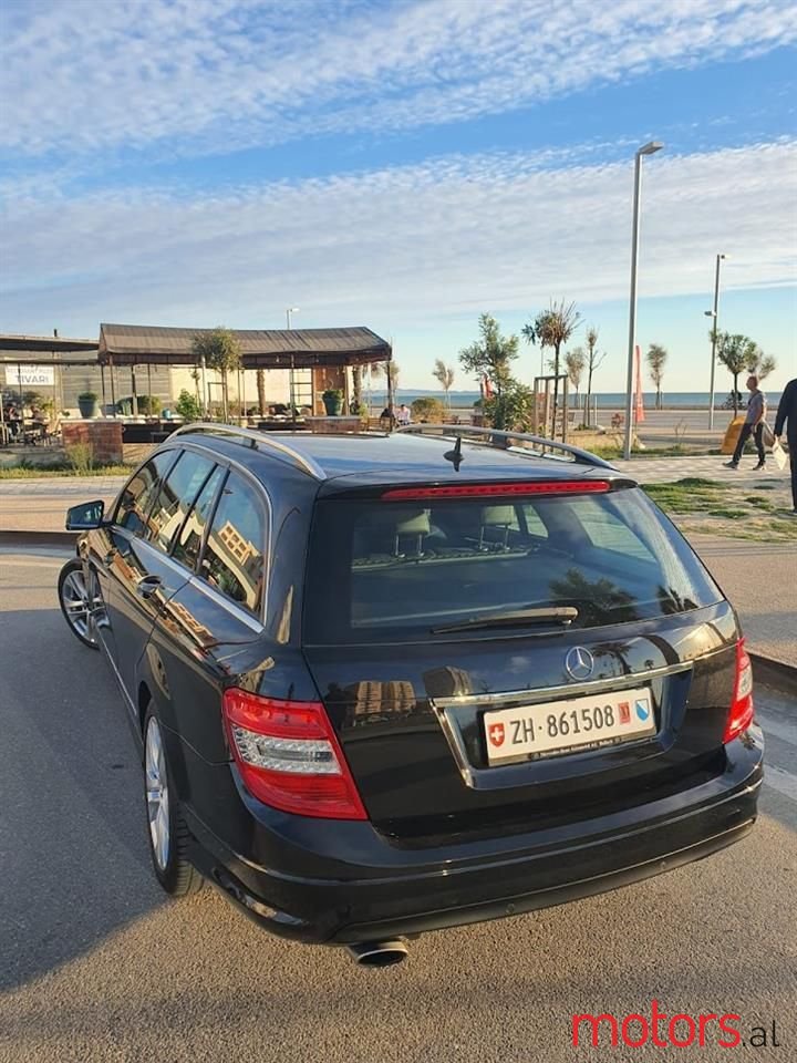 2009' Mercedes-Benz C 220 photo #2